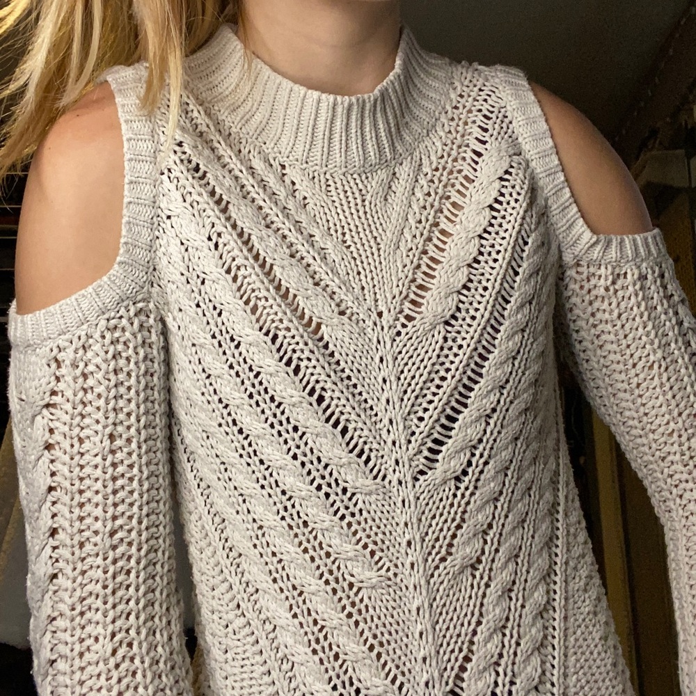 Sweater - Picture 2 of 4